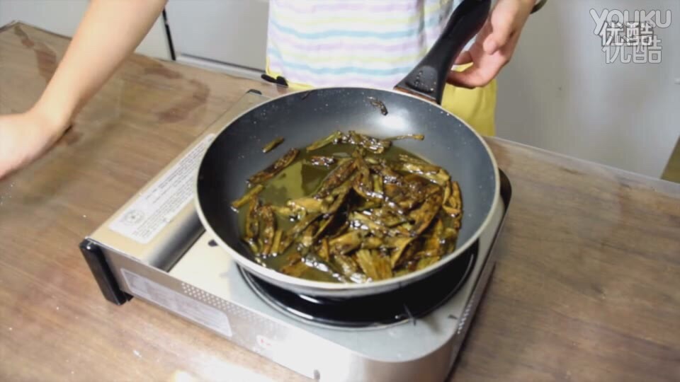 《糯米團子的廚房日記》蔥油拌面的做法 步骤11