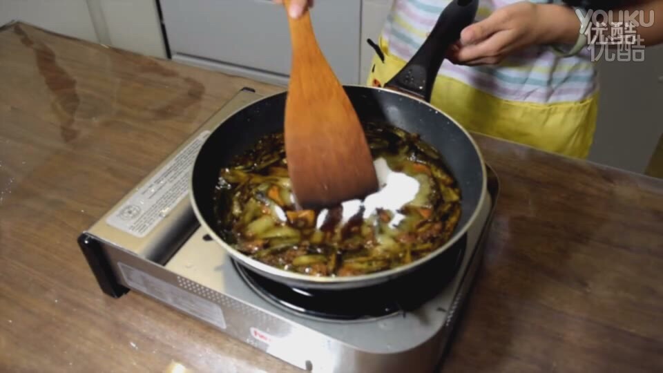 《糯米團子的廚房日記》蔥油拌面的做法 步骤13