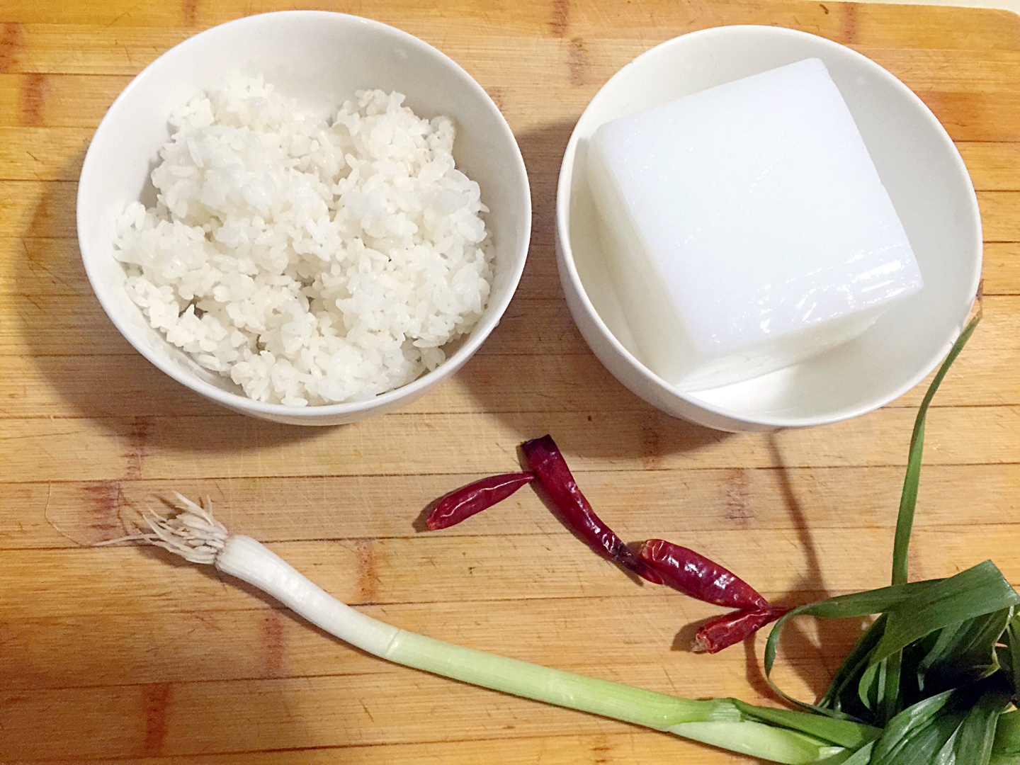 西安小吃米飯炒涼粉的做法 步骤1