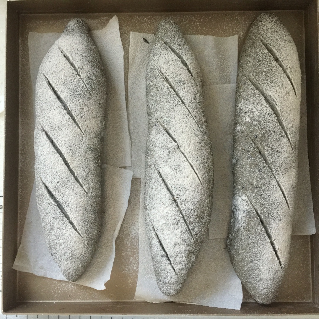 黑芝麻雜糧養生面包的做法 步骤7