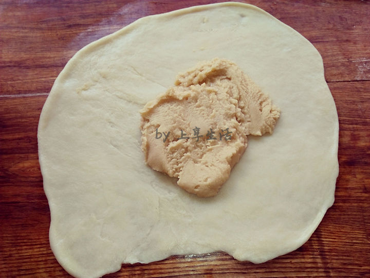 奶油松瓤卷酥的做法 步骤4