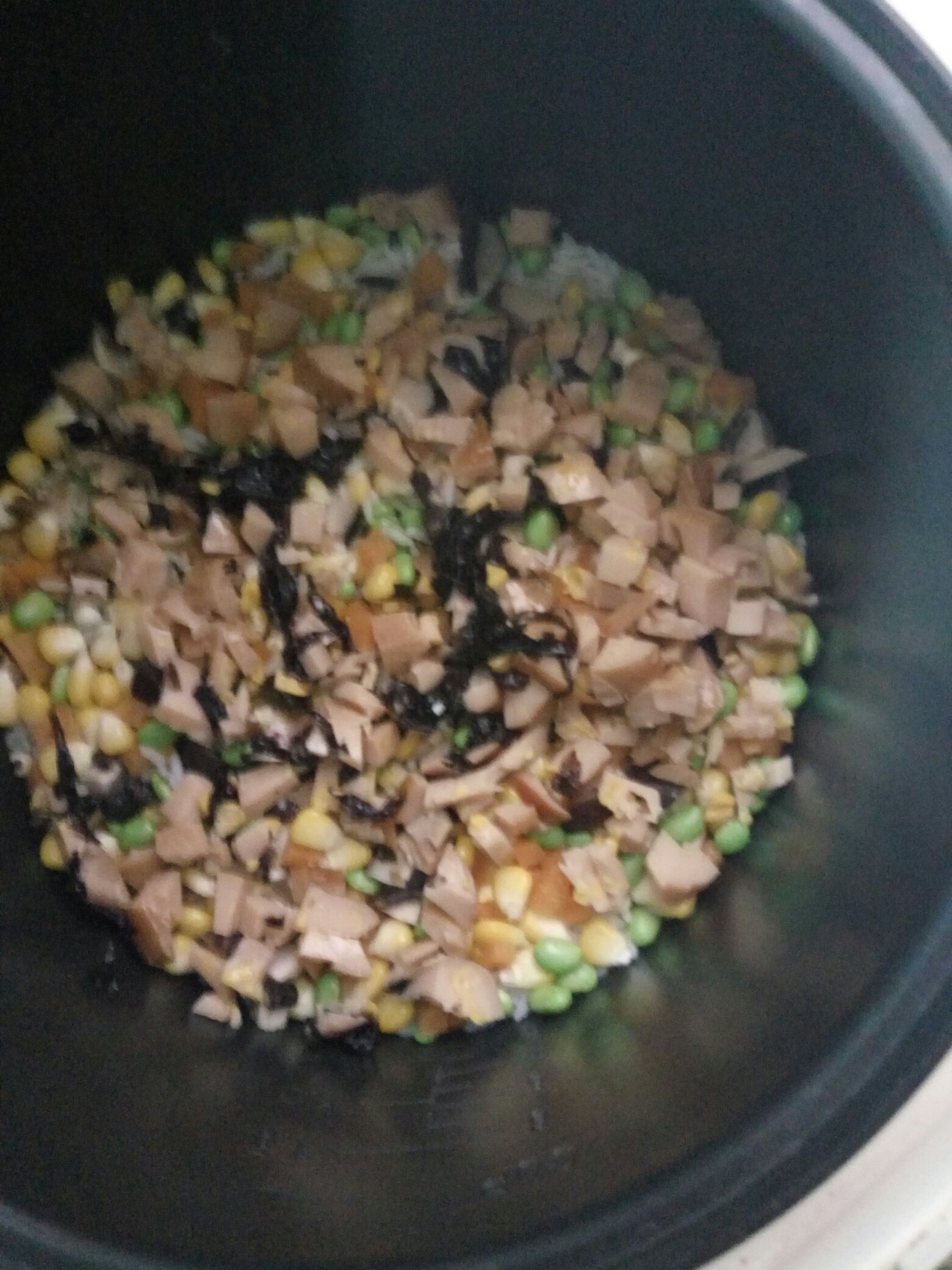 香菇紫菜蔬菜燜飯的做法 步骤5
