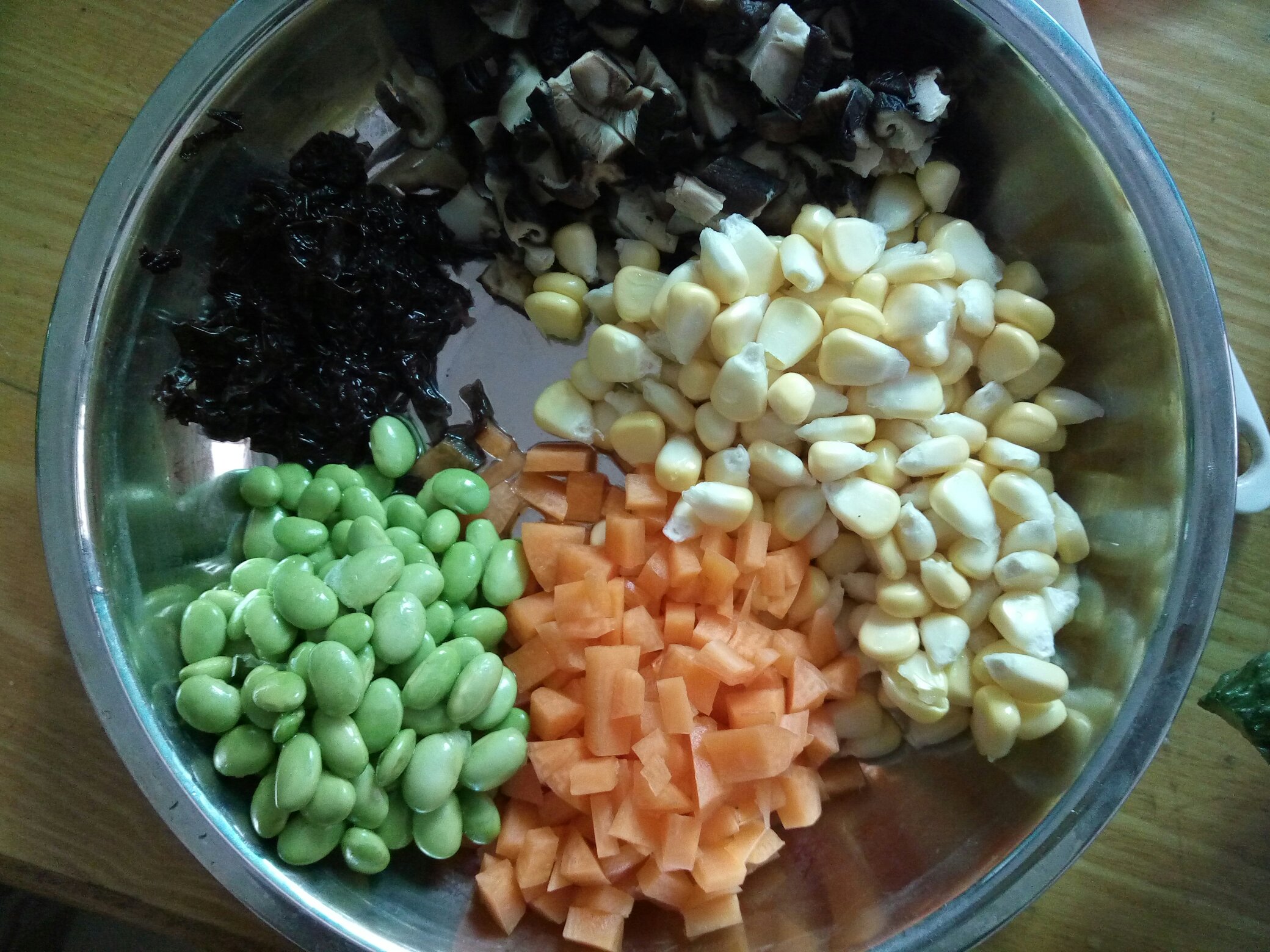 香菇紫菜蔬菜燜飯的做法 步骤3