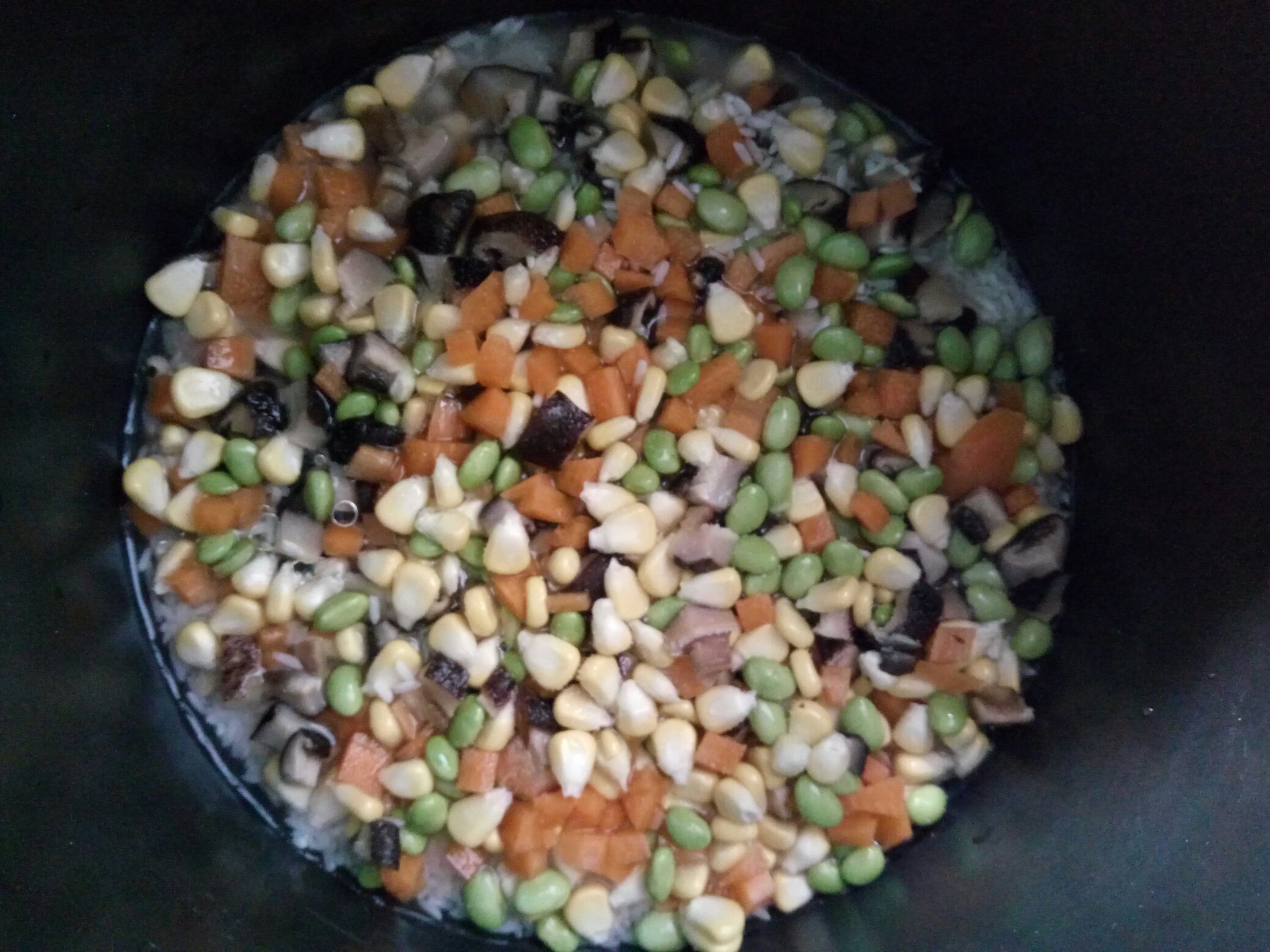 香菇紫菜蔬菜燜飯的做法 步骤4