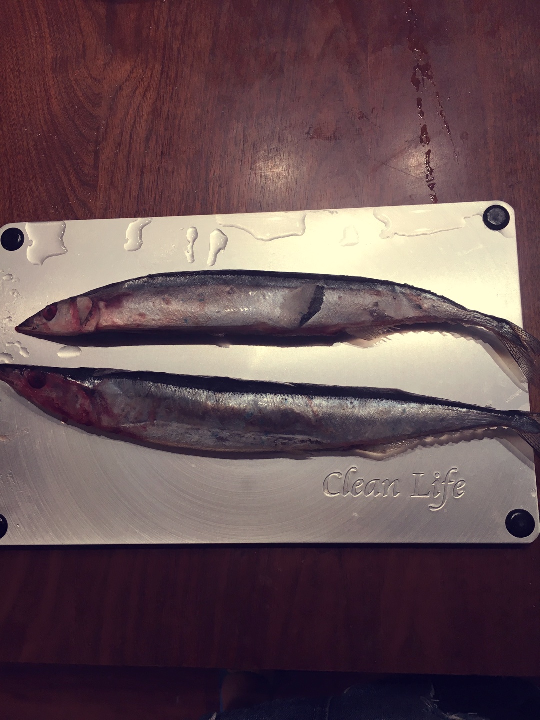 日式經典—炭烤秋刀魚的做法 步骤1