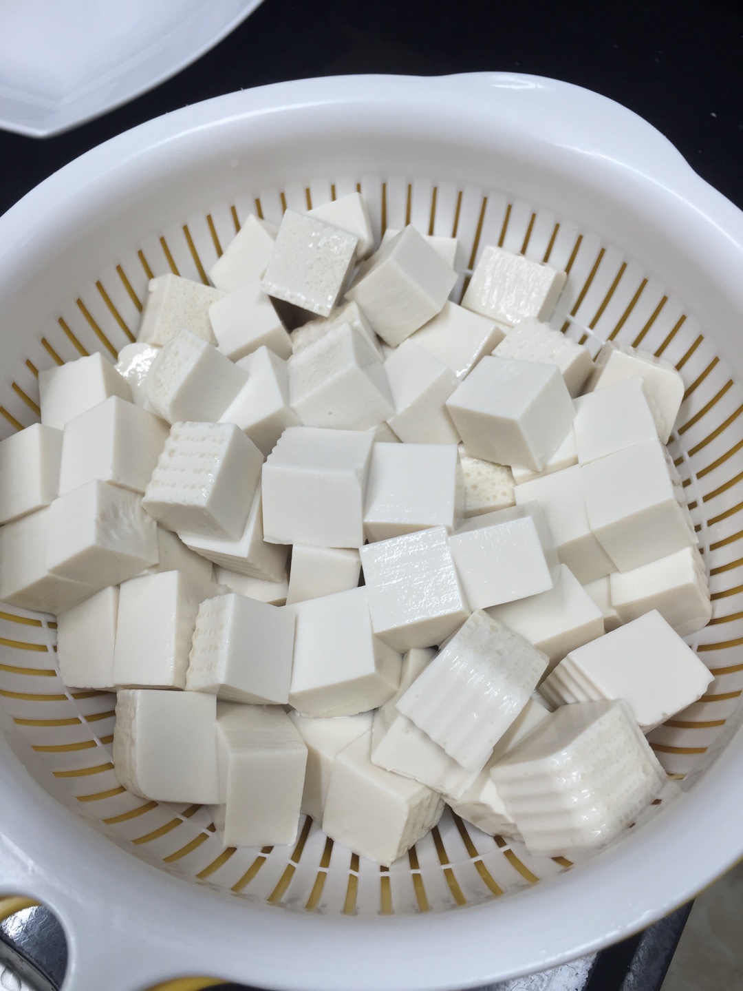 蛋黃白蓉花膠燴豆腐的做法 步骤7