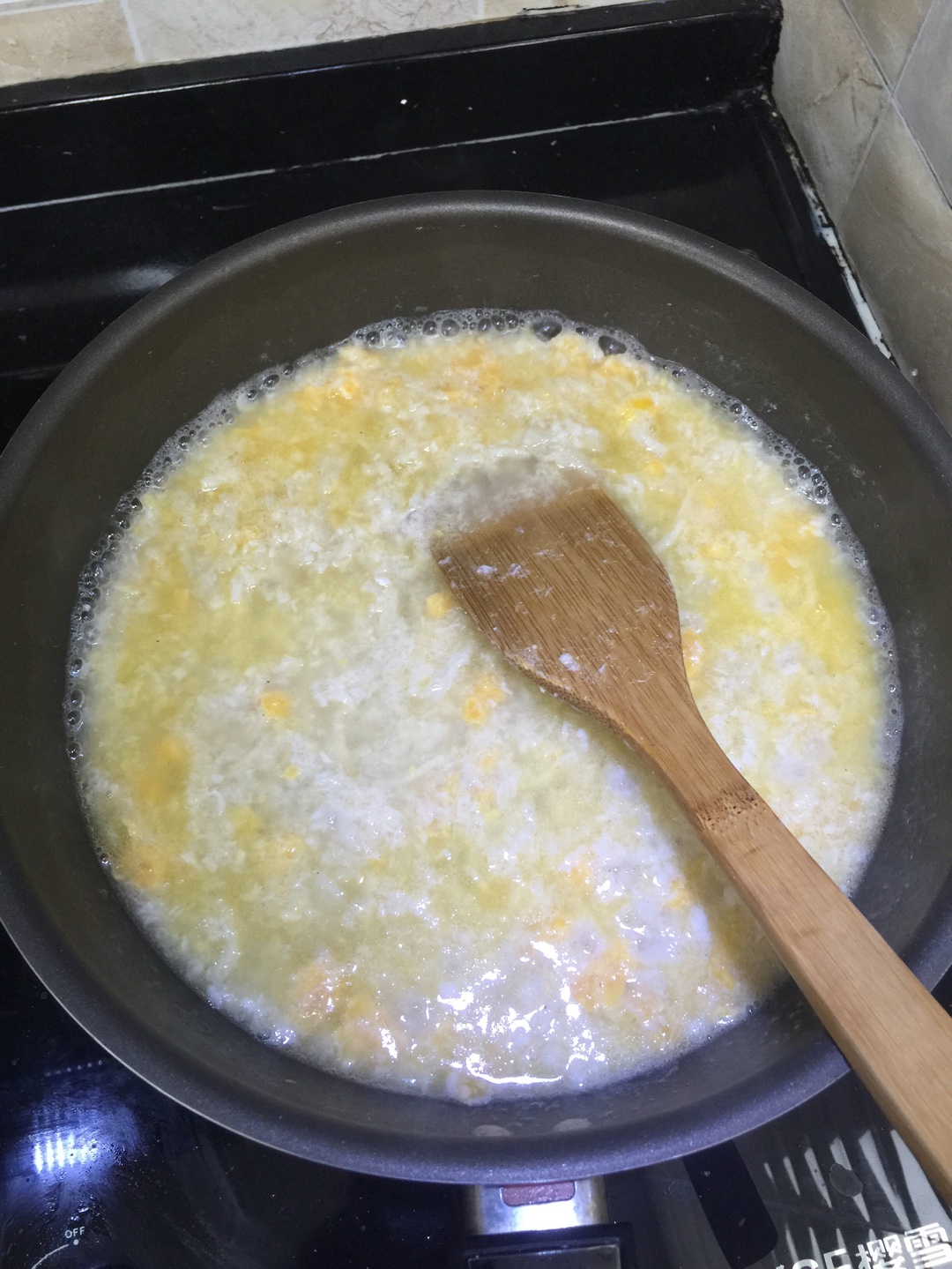 蛋黃白蓉花膠燴豆腐的做法 步骤11
