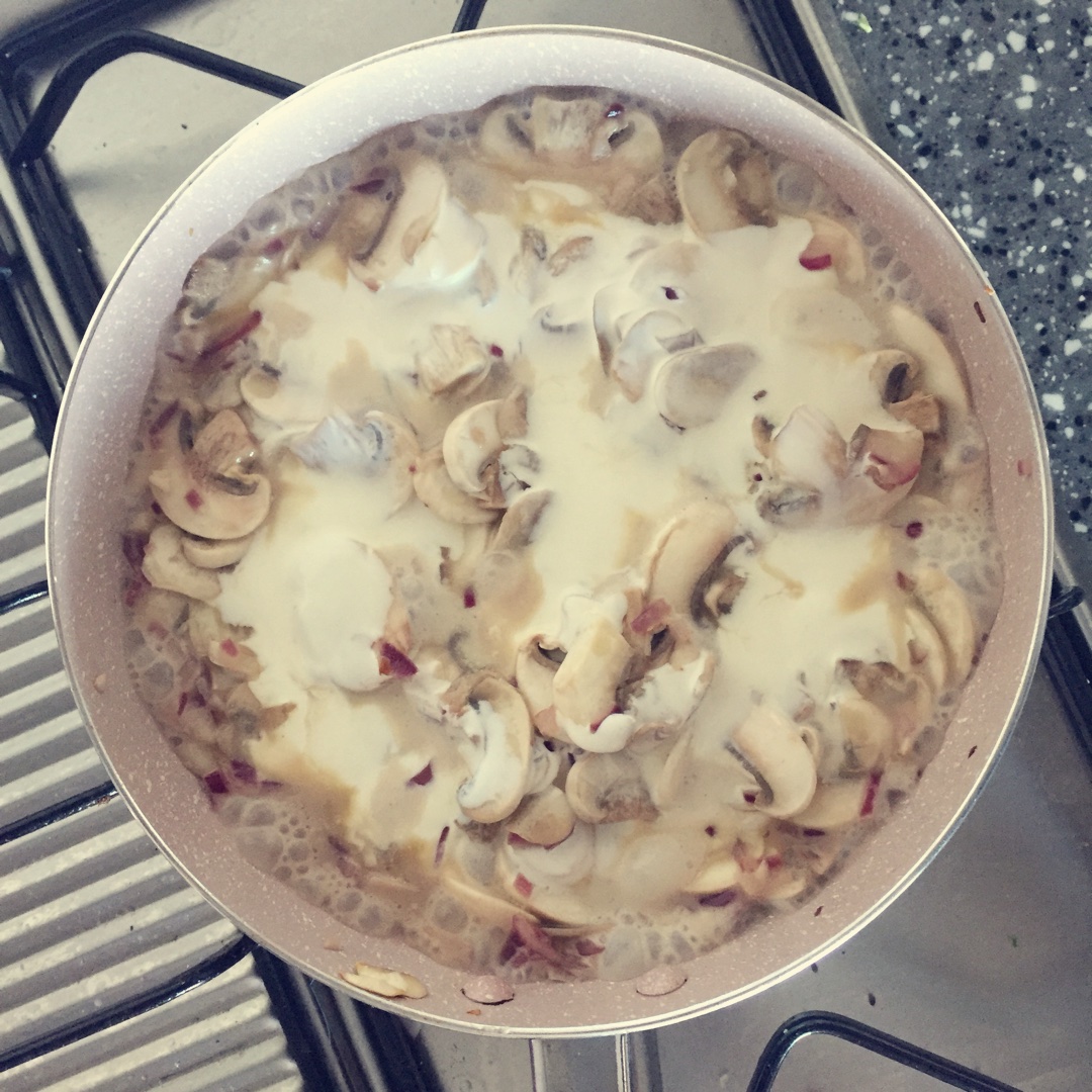 奶̤̮油̤̮蘑̤̮菇̤̮意̤̮面̤̮的做法 步骤7