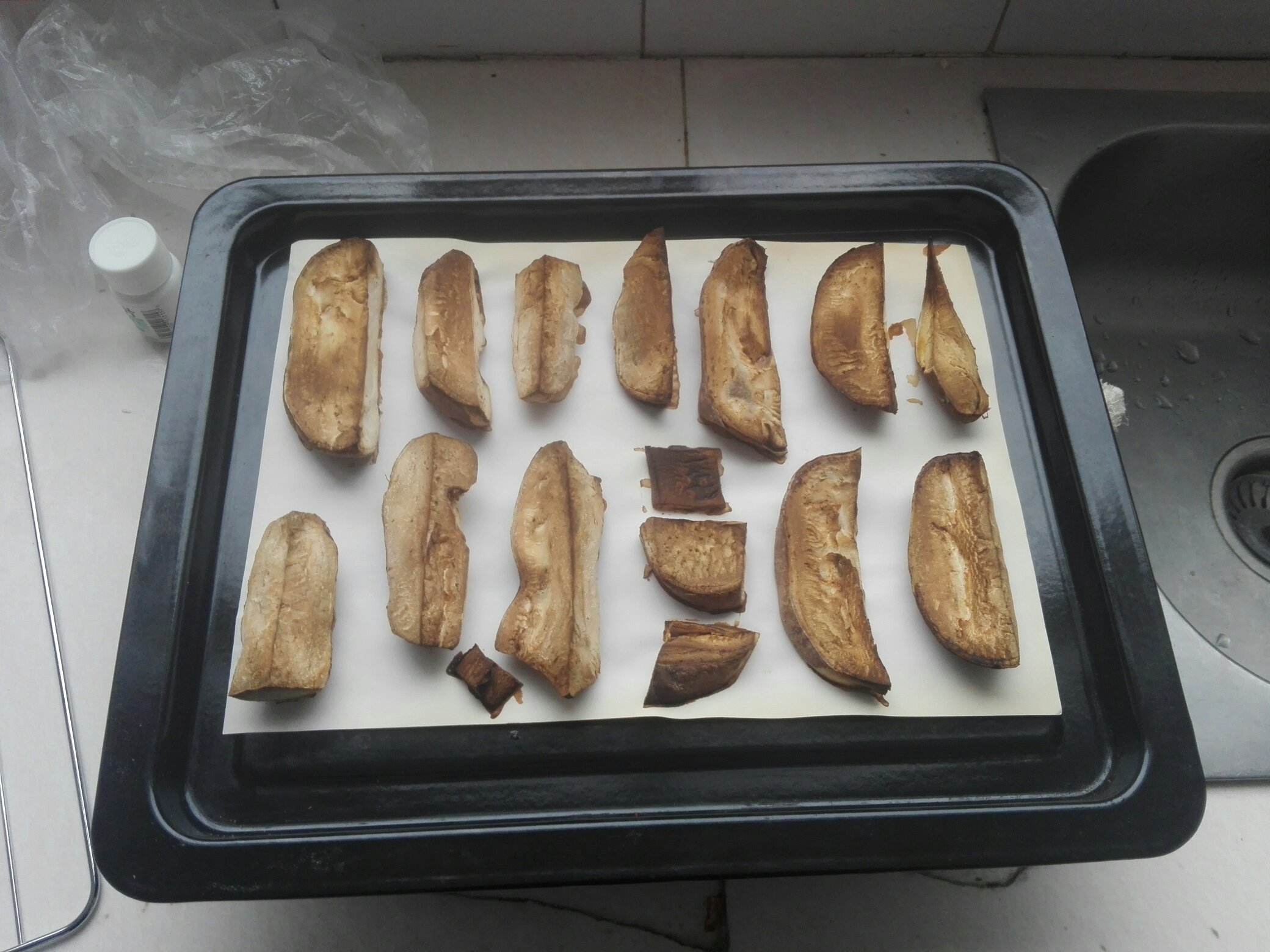 焦糖蜂蜜烤紅薯與普通蜂蜜烤紅薯的做法 步骤6