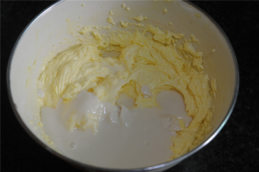 酸奶磅蛋糕的做法 步骤3