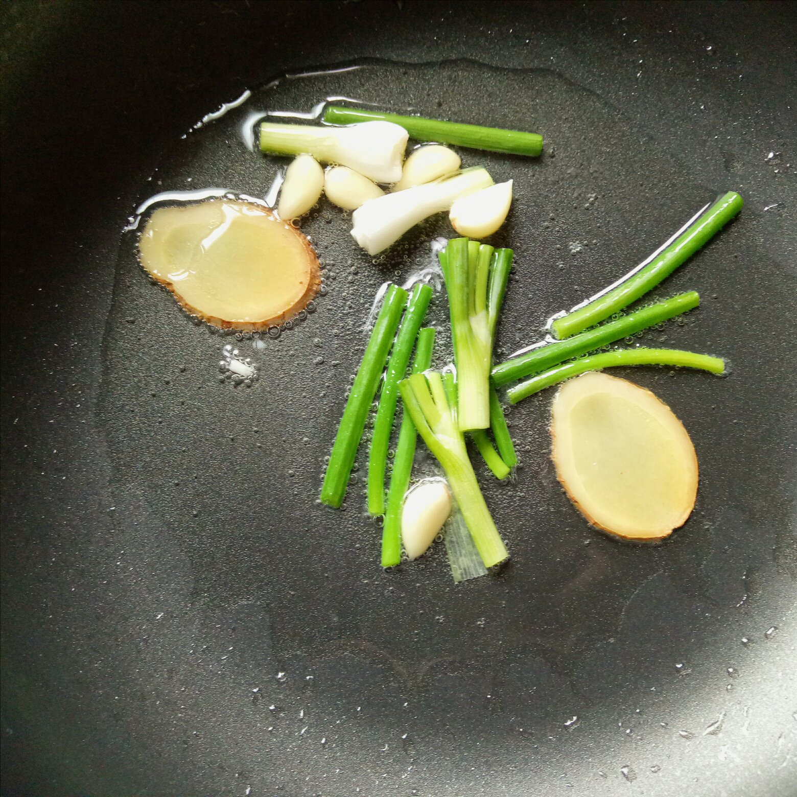 土豆燜牛肉的做法 步骤3