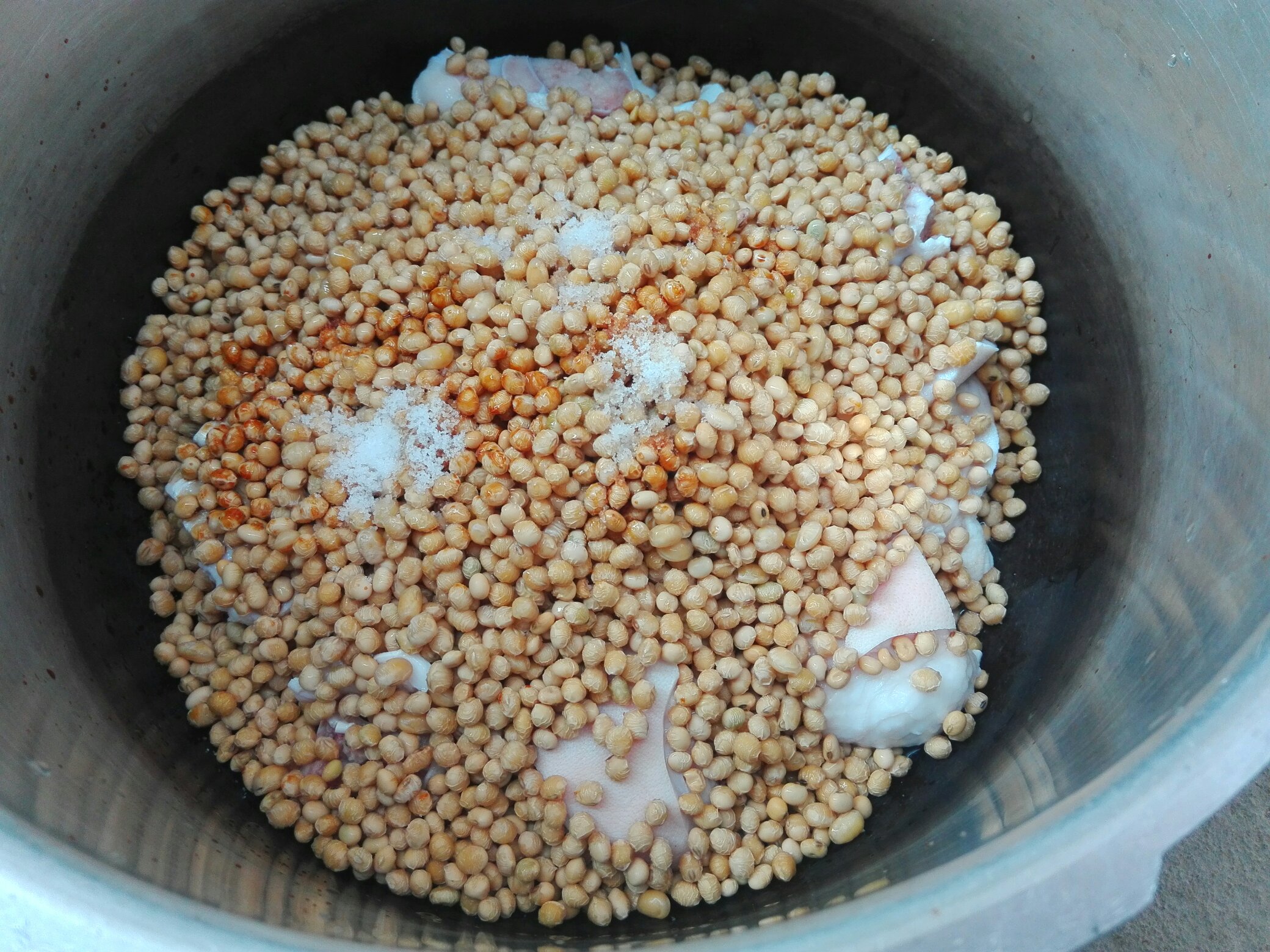 黃豆燜豬腳（高壓鍋版）的做法 步骤3