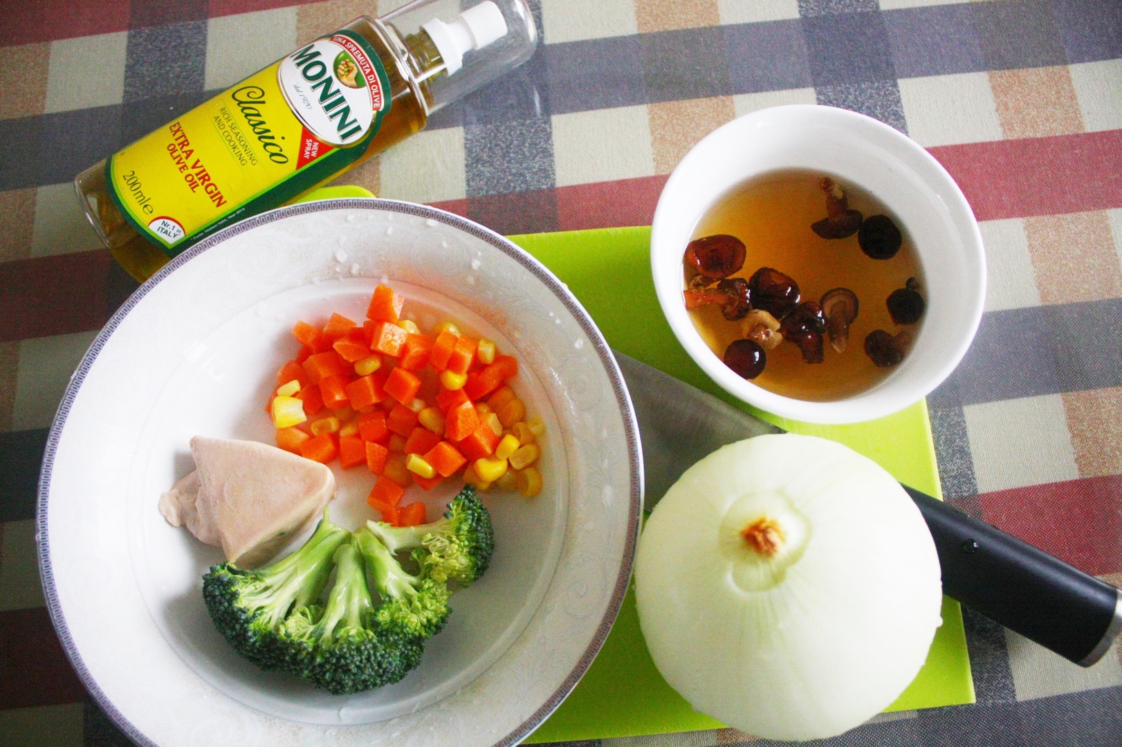 寶寶輔食︰鵝肝營養雜蔬飯團的做法 步骤1