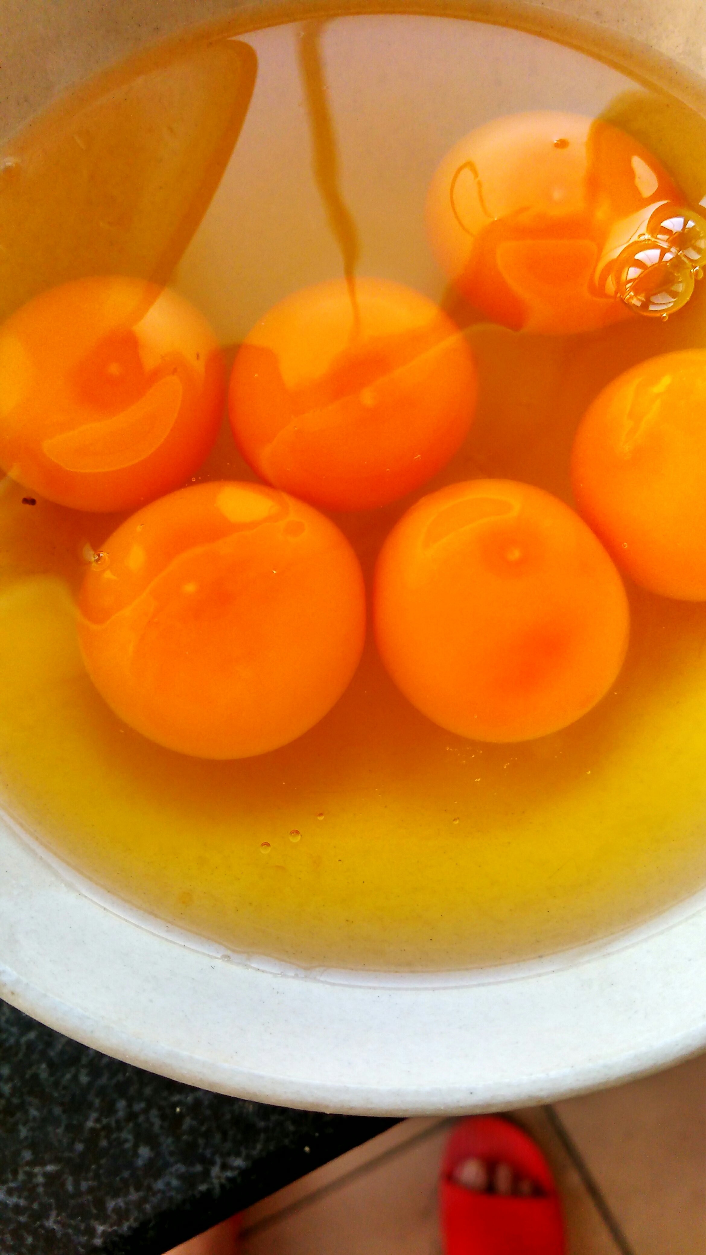 超簡單的紅燒雞蛋的做法 步骤1
