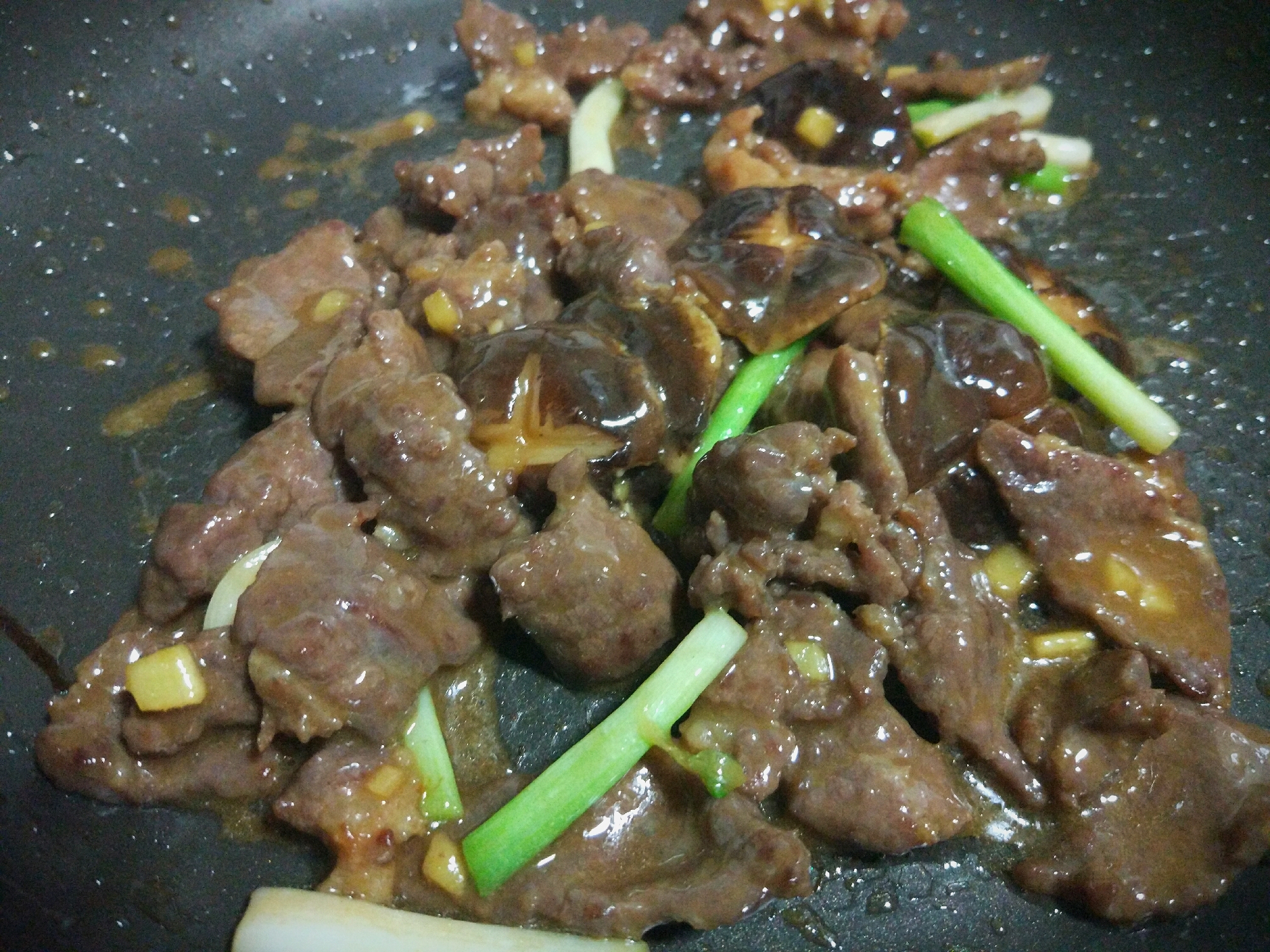 傳統粵菜，耗油香菇牛肉便當，超級下飯！的做法 步骤9