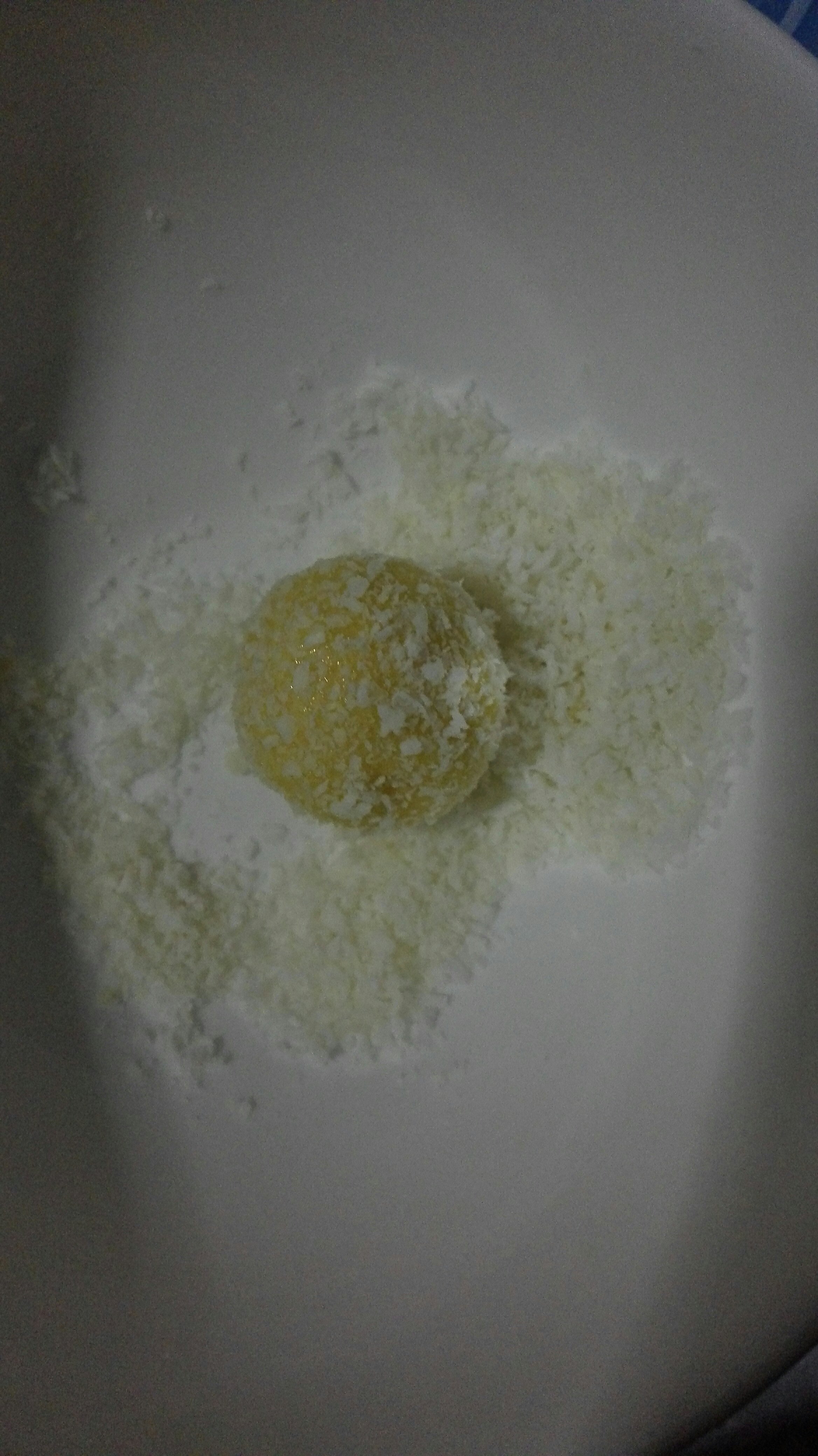 濃情四溢的奶香黃金椰球的做法 步骤4