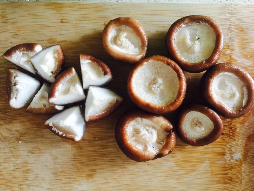 紅燒土豆香菇的做法 步骤3