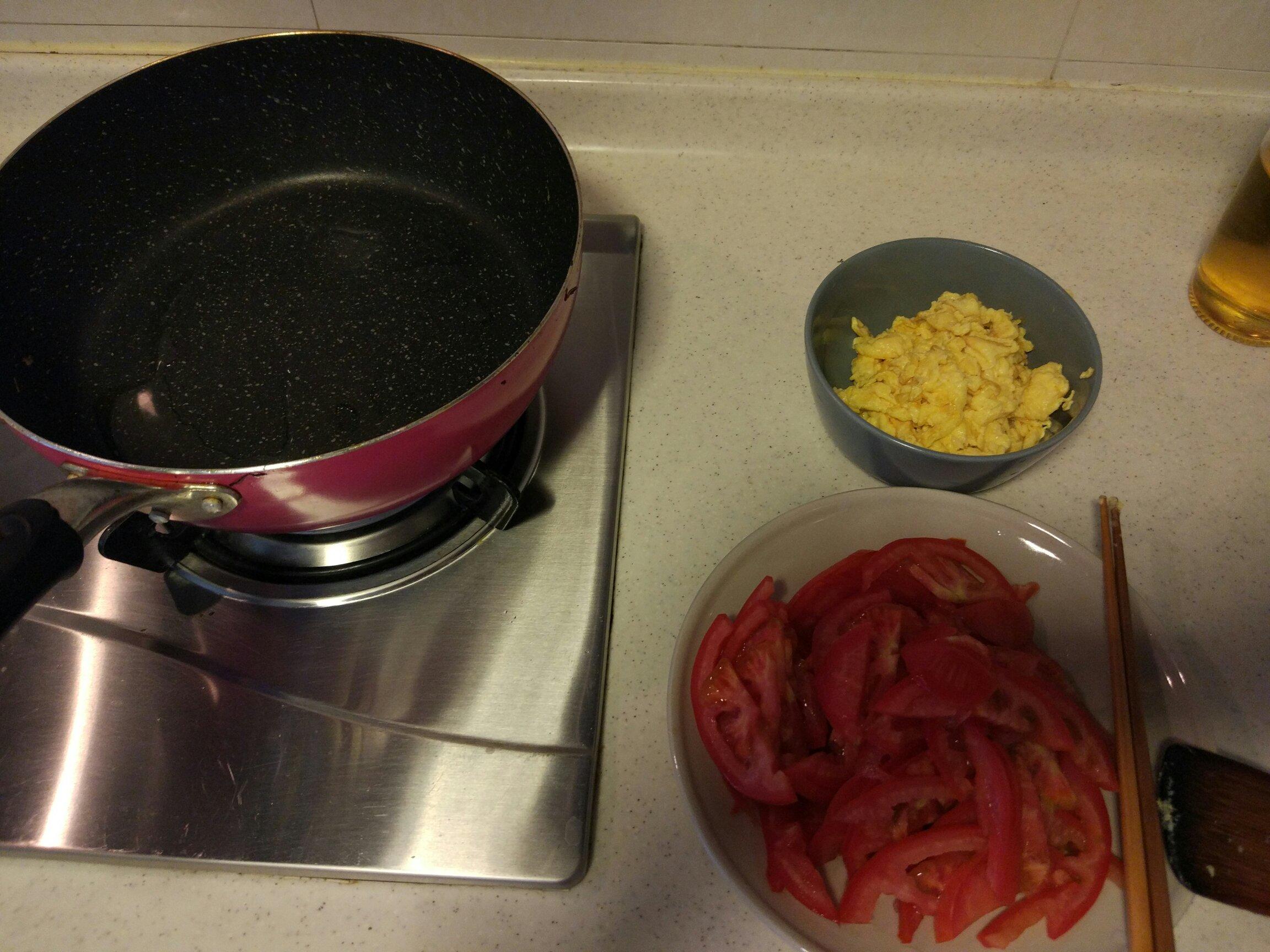 孕餐:西紅柿炒蛋 涼拌苦瓜的做法 步骤6