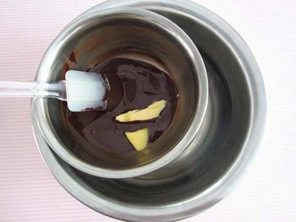 沫沫的情人節費列羅——手工脆皮榛仁巧克力的做法 步骤3