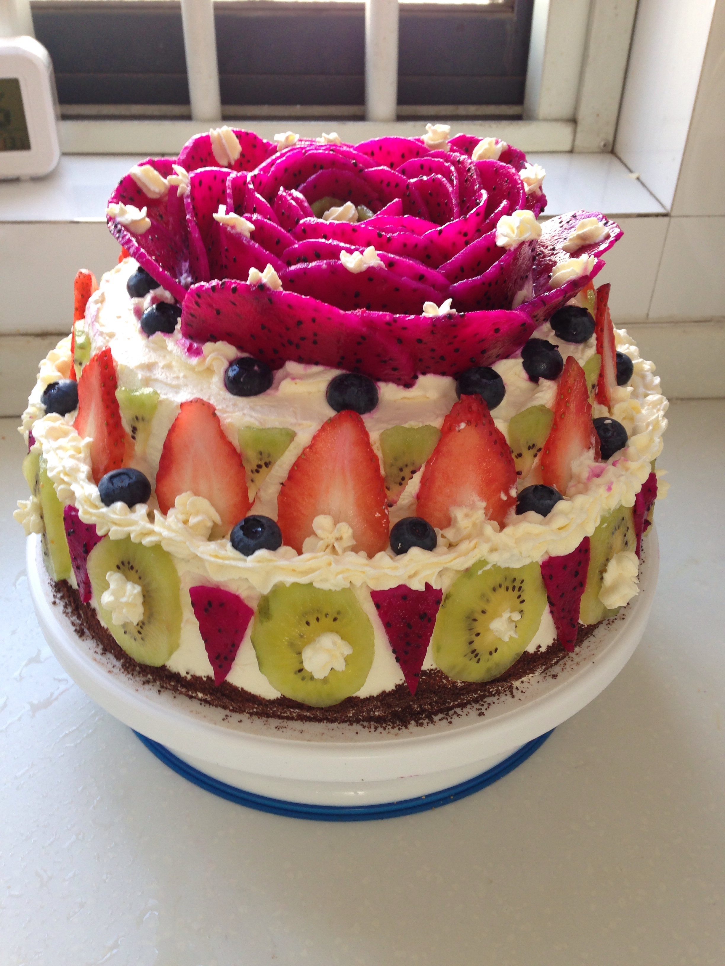 生日蛋糕水果蛋糕裝飾蛋糕的做法 步骤1