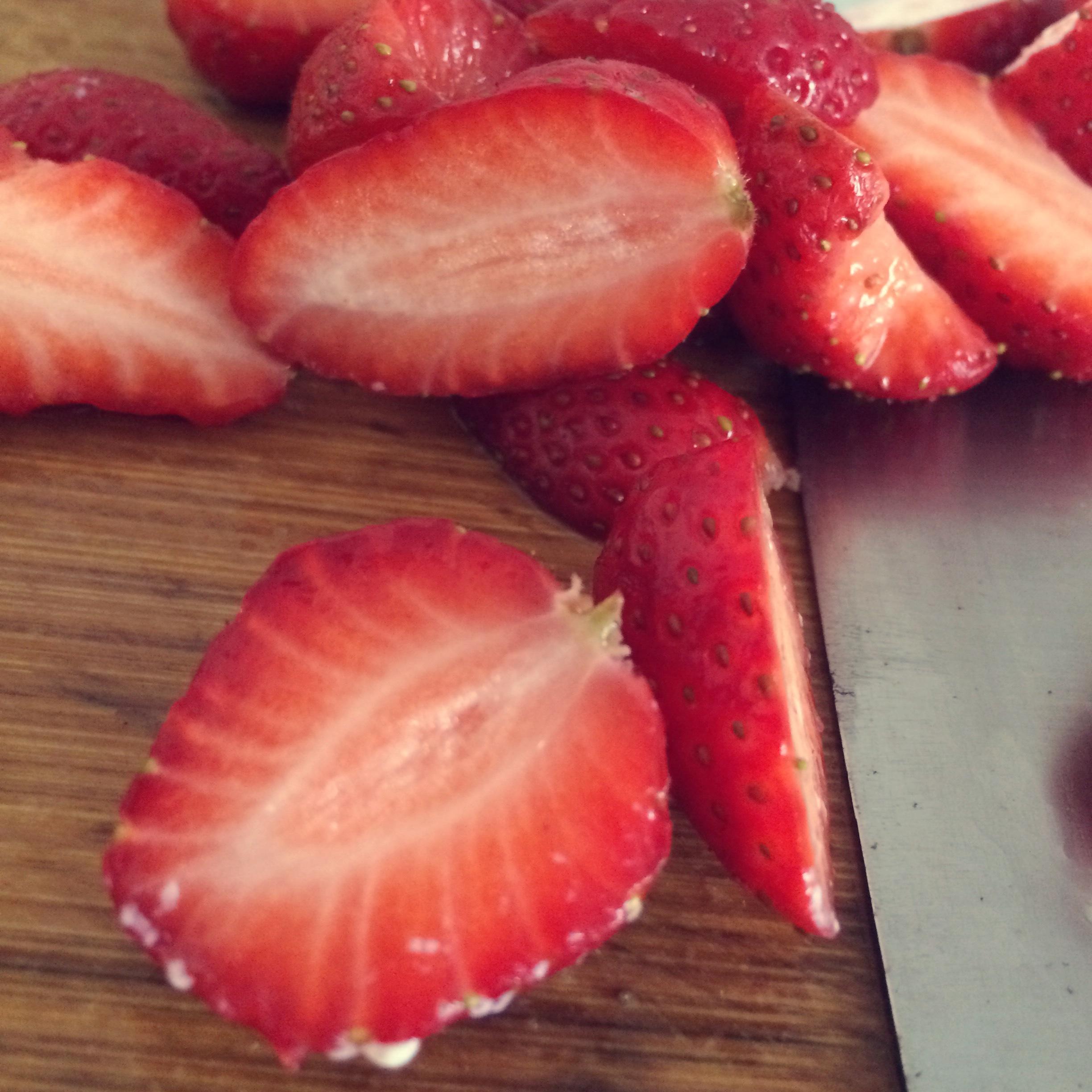 低卡--草莓藍莓芝士鬆糕杯 （偽）Trifle的做法 步骤1