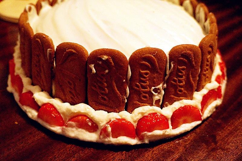 草莓聖誕老人蛋糕的做法 步骤8