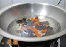 海鮮麻辣香鍋的做法 步骤3