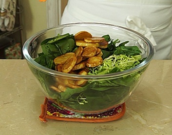 土豆菠菜沙拉 Spinach Salad with Potato的做法 步骤3