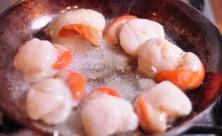 【曼食慢語】蔥油扇貝粉絲煲的做法 步骤2