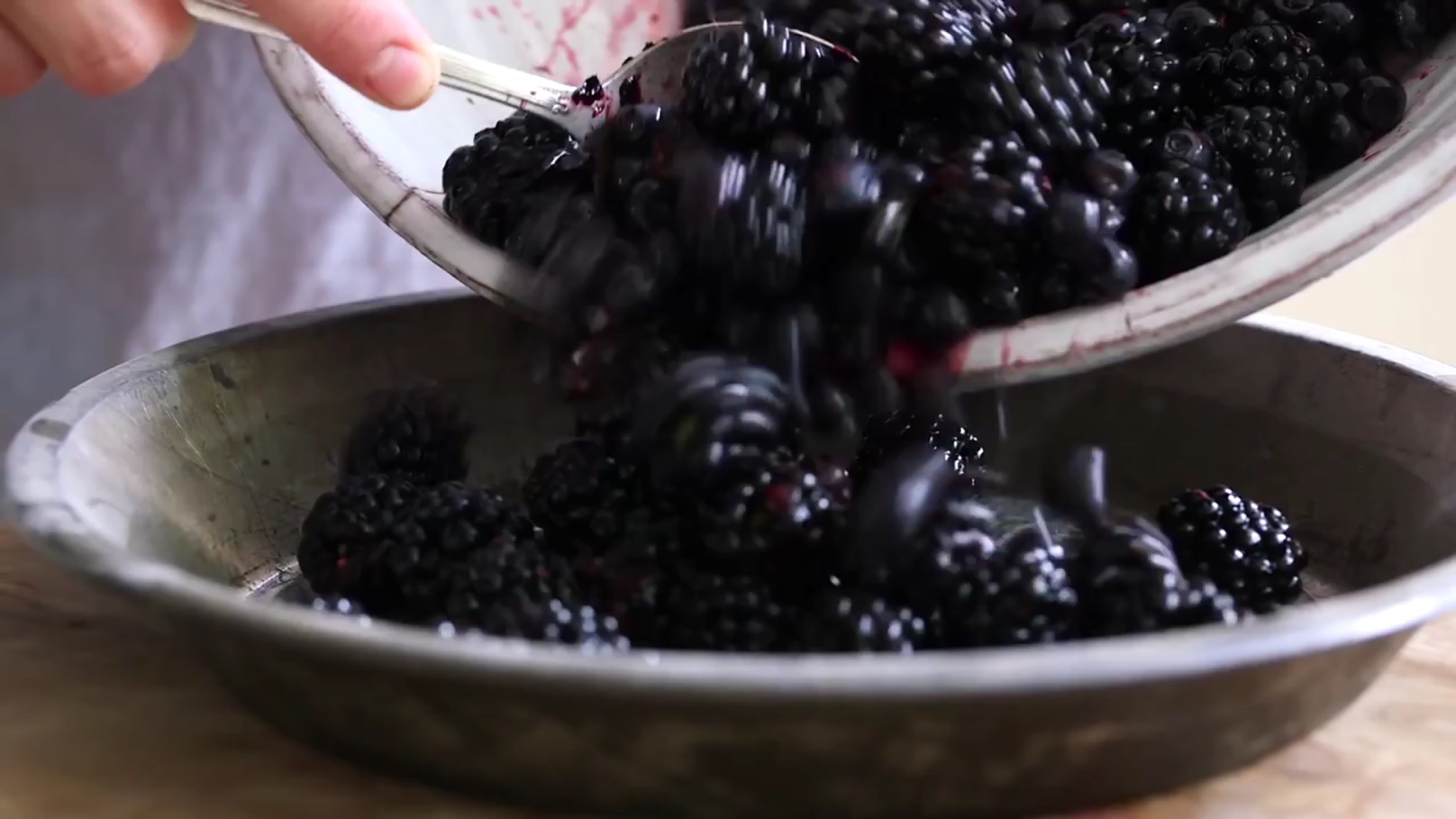 純素烤藍莓黑莓燕麥脆 Blueberry&Blackberry Crumble的做法 步骤1
