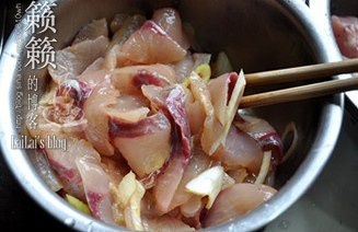 水煮酸菜魚的做法 步骤1