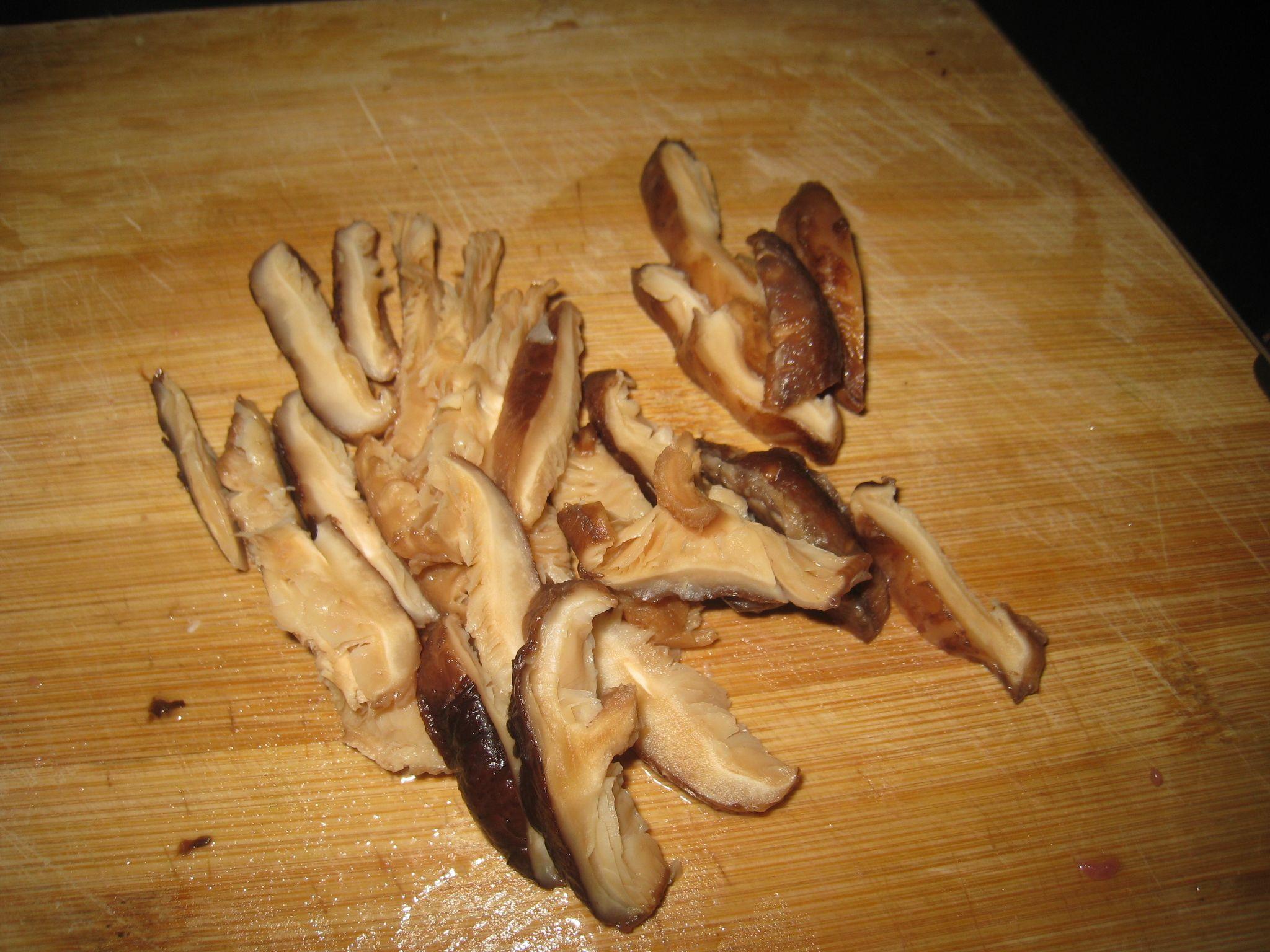香菇瘦肉粥的做法 步骤2