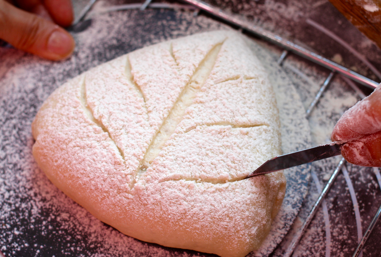 【鹹香迷人】橄欖乳酪軟歐包的做法 步骤19