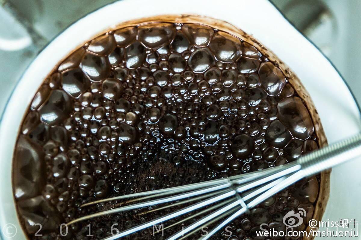 超濃郁的黑巧克力ricotta慕斯.Dark chocolate& Ricotta mousse.的做法 步骤3