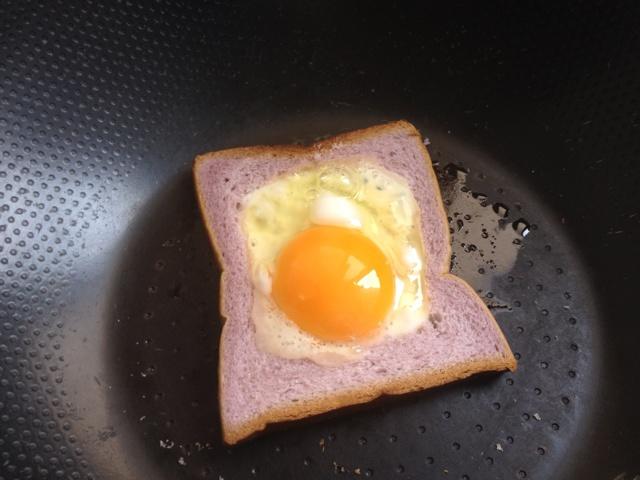 一片面包式，營養早餐的做法 步骤1