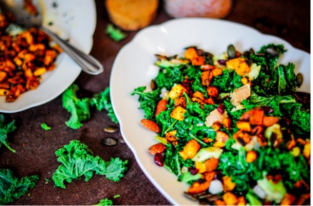 健康羽衣甘藍沙拉 marinated kale salad-Nadia Damaso的做法 步骤7