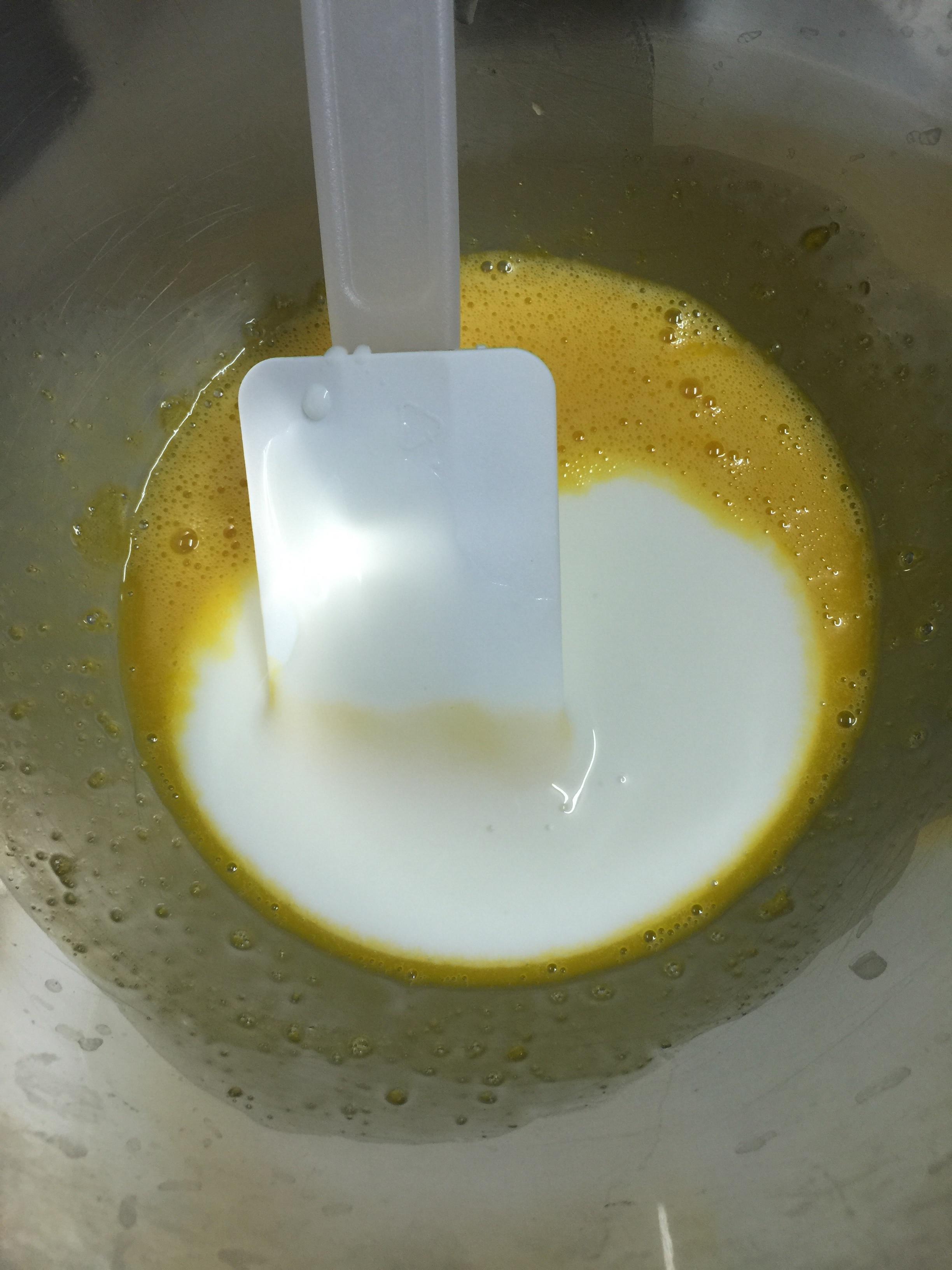 肉鬆酸奶蛋糕（無油）的做法 步骤4