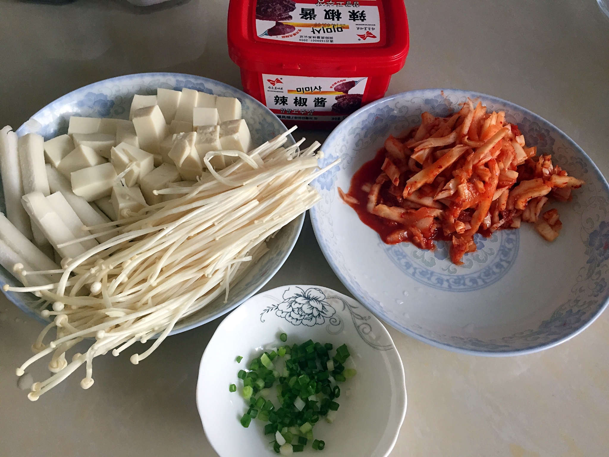 韓式泡菜豆腐煲的做法 步骤1