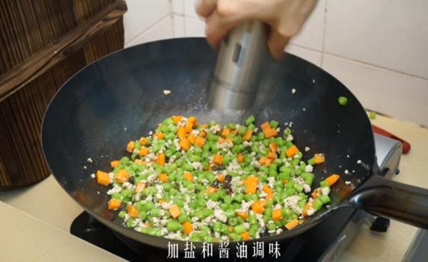 家常菜 橄欖菜豆角炒肉末 下飯菜的做法 步骤9