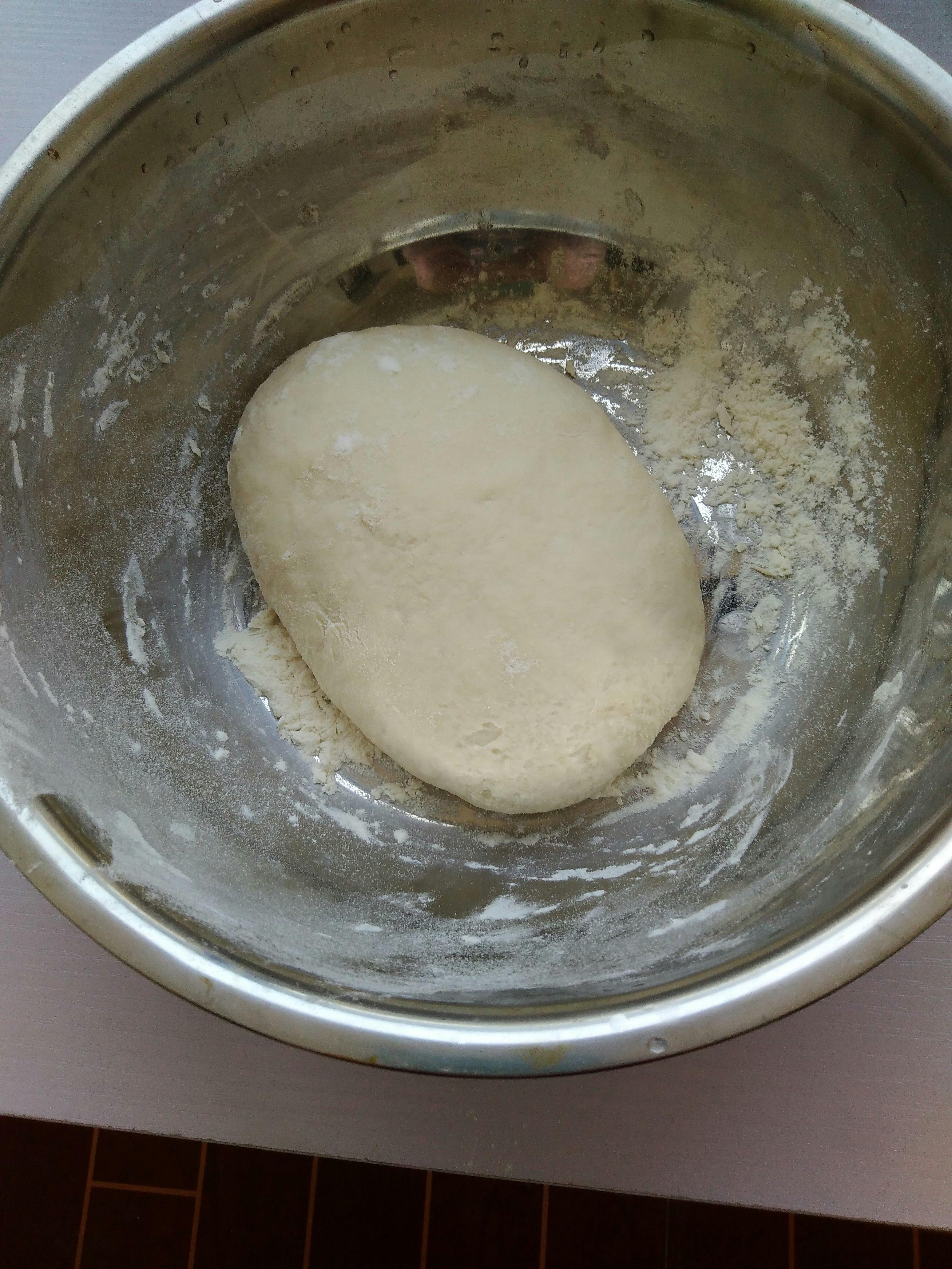 臘腸酸豆角烤餅的做法 步骤3