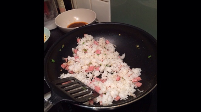 馬來炒飯 Nasi Goreng - 海鮮版的做法 步骤6