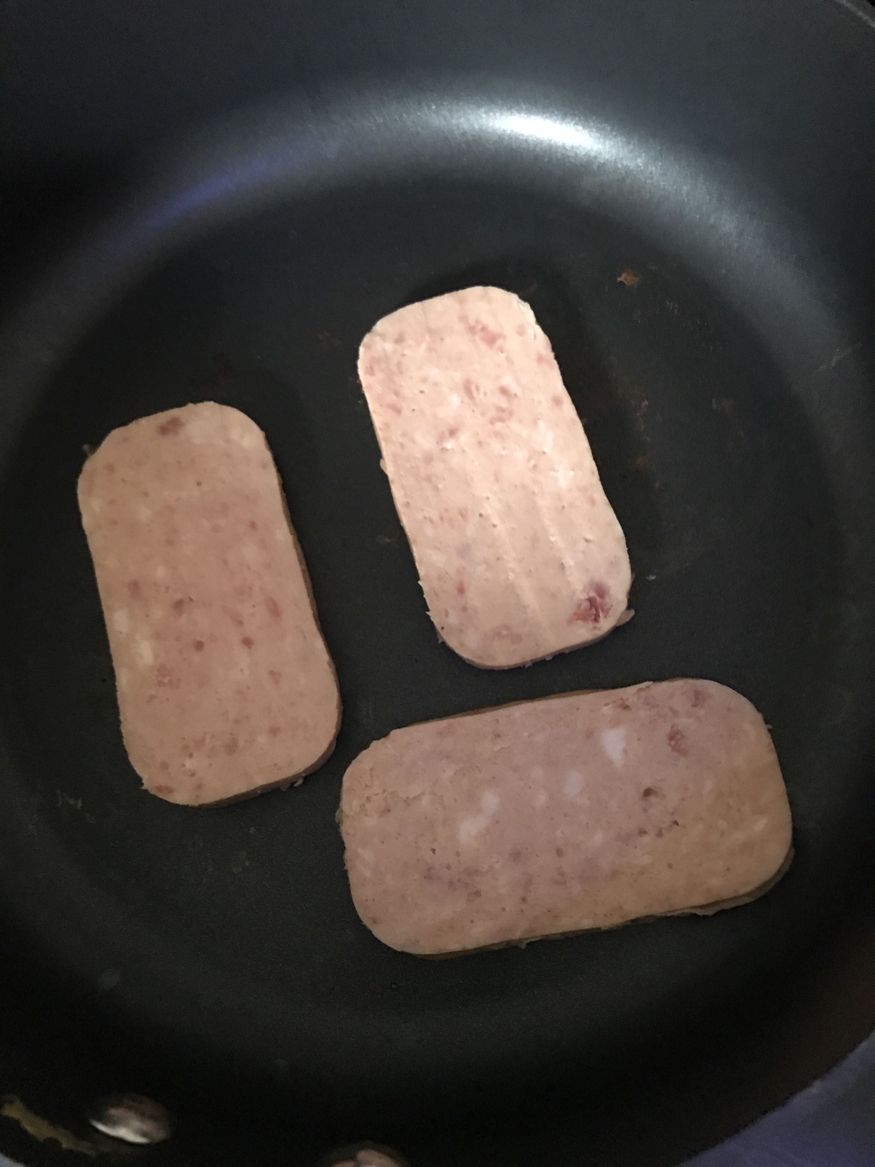 萌萌噠午餐肉小豬飯糰便當的做法 步骤4