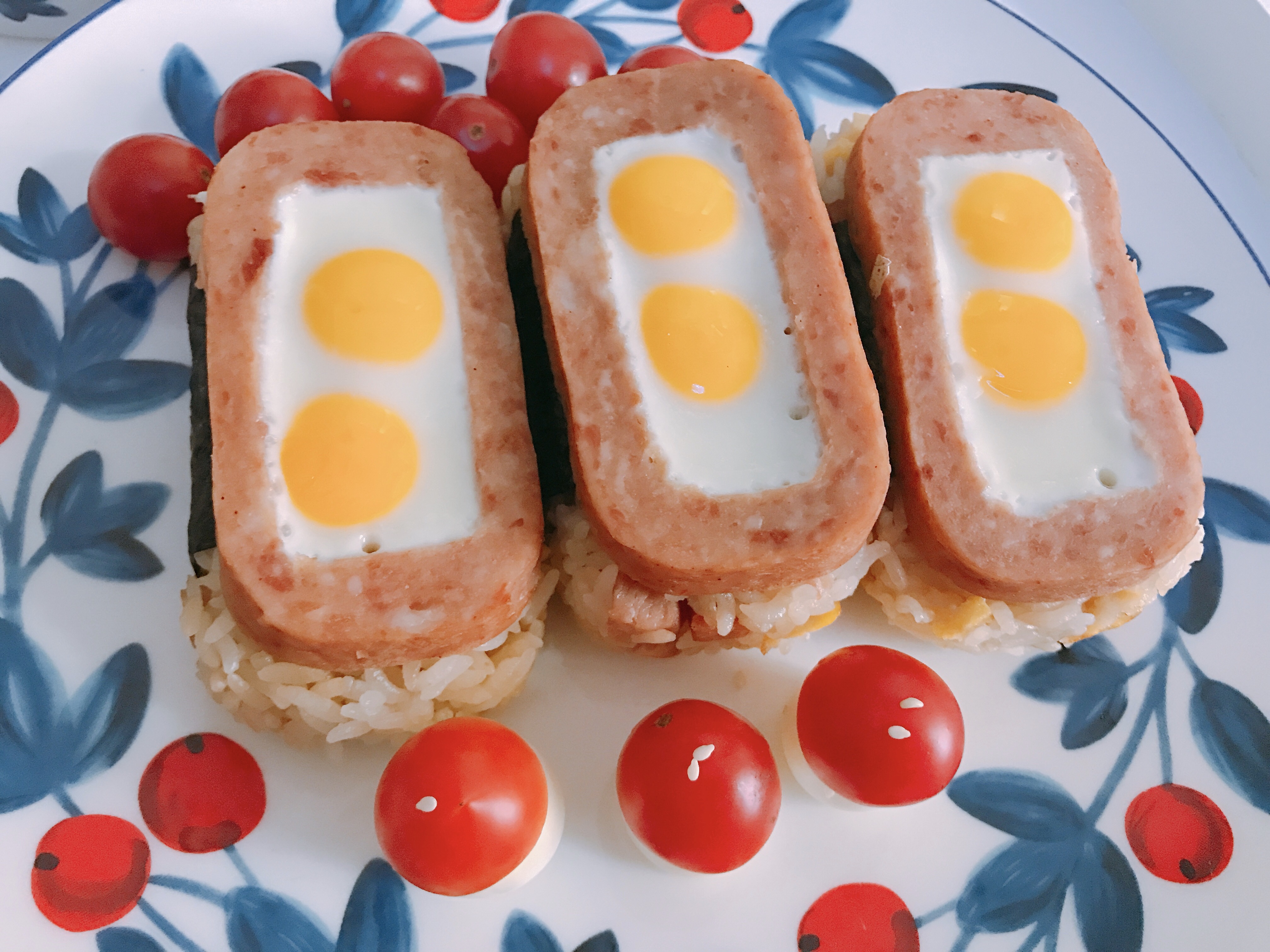 午餐肉鵪鶉蛋飯糰的做法 步骤10