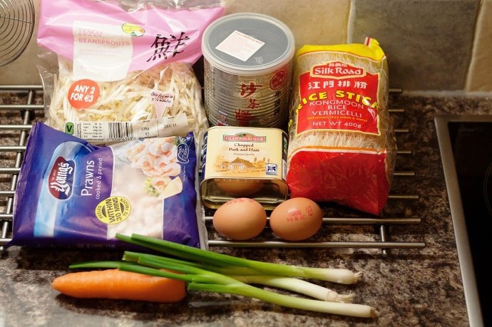 曼步廚房 - 星洲炒米粉的做法 步骤1
