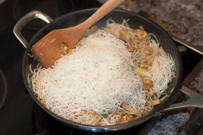 曼步廚房 - 星洲炒米粉的做法 步骤6