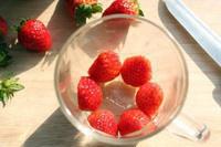 草莓凍芝士的做法 步骤2