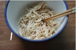 蝦油豉香雞絲拌金針菇的做法 步骤10