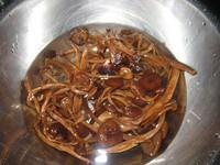 茶樹菇蒸排骨的做法 步骤1
