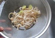 鮮菇芹菜魷魚絲的做法 步骤6