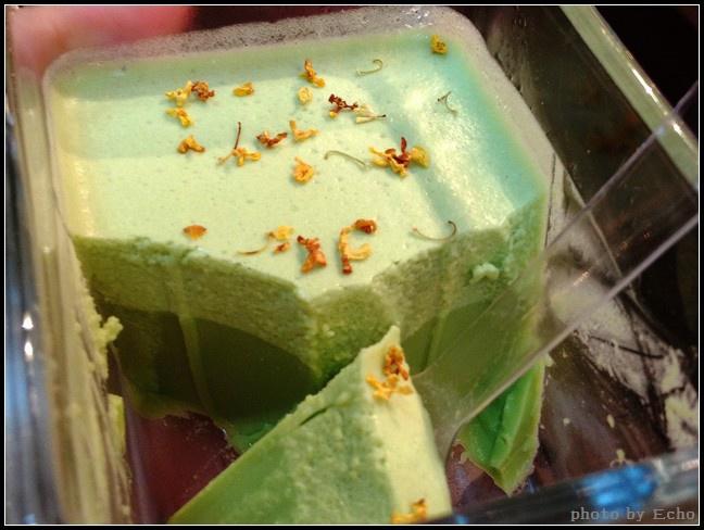 綠茶慕斯桂花椰奶凍的做法 步骤5